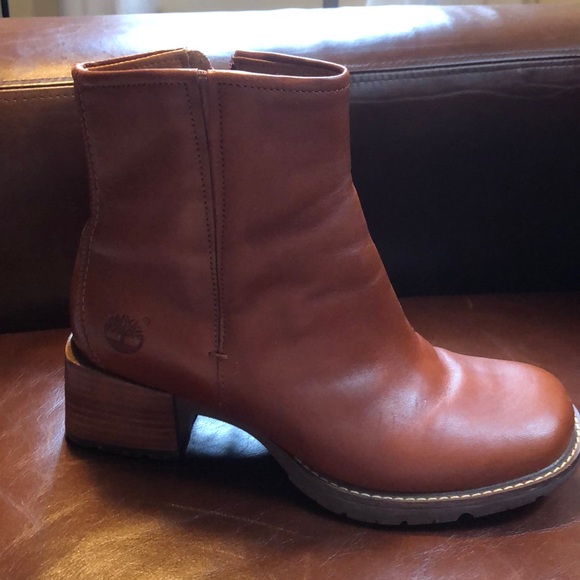 Timberland woman’s Tremont Zip Boots - Picture 2 of 4